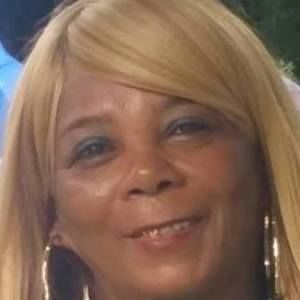 Meet your Posher, Pamela